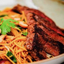 Mongo's - Asia Noodles - BBQ-Beef