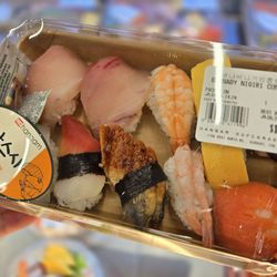 Han Nam Supermarket - Pretty