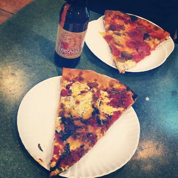 Pocono Daytripper - Bleeker street pizza pie for lunch! - Food Tours Near Me - East Stroudsburg, Pennsylvania Pocono Daytripper - Bleeker street pizza pie for lunch! - Food Tours Near Me - East Stroudsburg, Pennsylvania