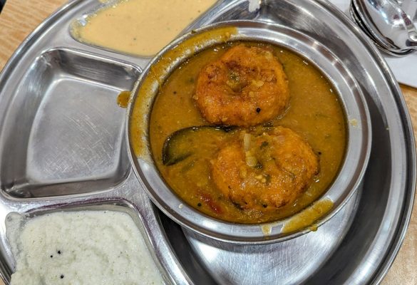 Saravanaa Bhavan by null