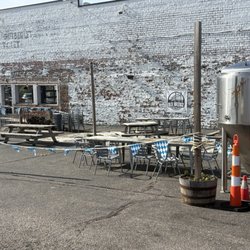 Old Bridge Brewing Company - Outside rustic patio