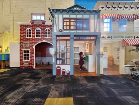 Santa Fe Children's Museum by null