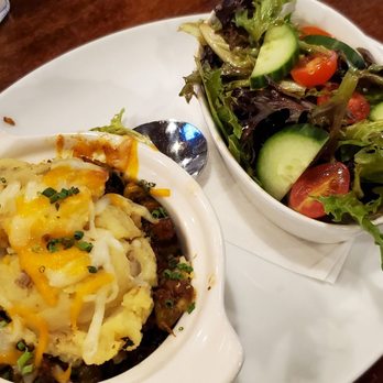St James's Gate - Cottage pie. Similar to shepherds pie. - Irish Pub Near Me - Banff, Alberta St James's Gate - Cottage pie. Similar to shepherds pie. - Irish Pub Near Me - Banff, Alberta