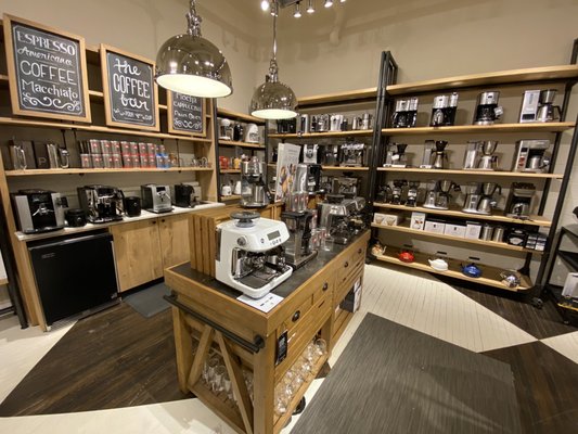 Williams-Sonoma by null