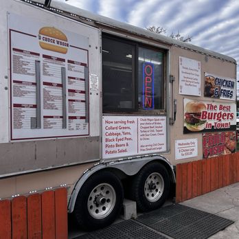 D Chuck Wagon - Food Trucks Near Me - Manor, Texas