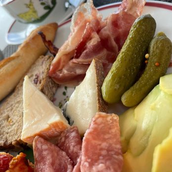 Château de la Chèvre d'Or - Breakfast perfection. - Hotels Near Me - Èze, 06