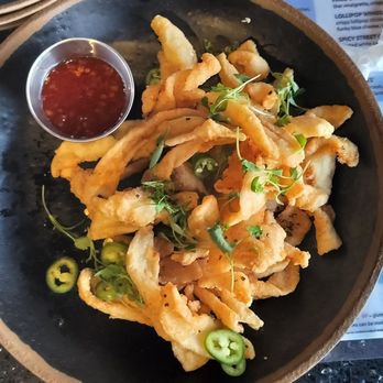 Atomic Golf - Calamari - Sports Bars Near Me - Las Vegas, Nevada