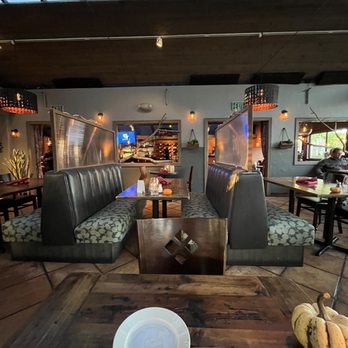 Sur at The Barnyard - Inside is cute and cozy - New American Near Me - Carmel, California Sur at The Barnyard - Inside is cute and cozy - New American Near Me - Carmel, California