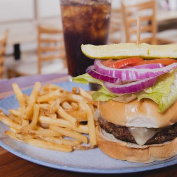 Cosmos Bar & Grill - Burger - Bars Near Me - Laredo, Texas