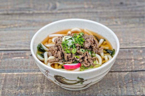 Milwaukie Station Food Cart Pod by null