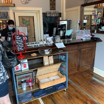 The Local Grind - Inside and coffee machine - Juice Bars & Smoothies Near Me - Franklin, Indiana