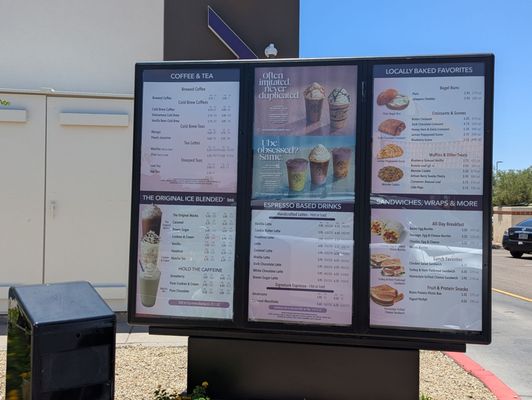 The Coffee Bean & Tea Leaf by null