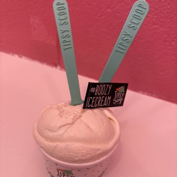 Tipsy Scoop - Vanilla Bean Bourbon - Ice Cream & Frozen Yogurt Near Me - Washington, DC, District of Columbia