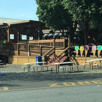 The Milkhouse Ice Cream Shoppe - Ice Cream & Frozen Yogurt Near Me - Lititz, Pennsylvania