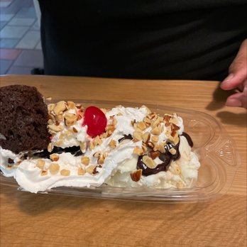 Johnson's Real Ice Cream - Fudge dessert - Ice Cream & Frozen Yogurt Near Me - Bexley, Ohio Johnson's Real Ice Cream - Fudge dessert - Ice Cream & Frozen Yogurt Near Me - Bexley, Ohio