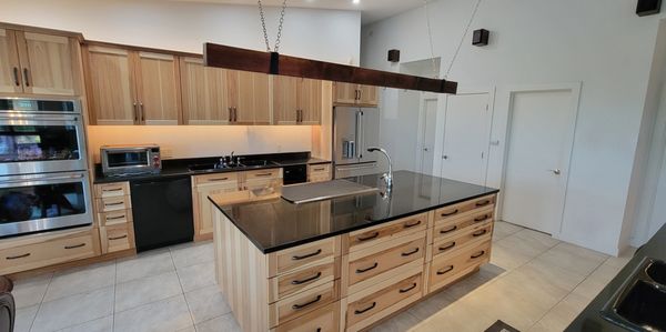 Interstate Custom Kitchen and Bath, Inc. by null