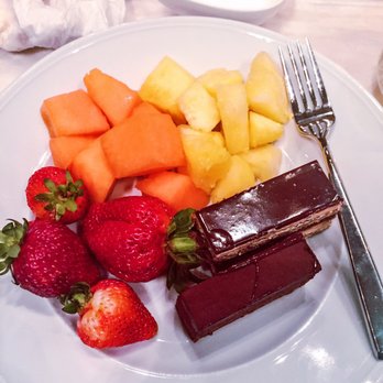 Pavillon 67 - Fruits and desserts. The strawberry was sour but the pineapple was too sweet :( - Buffets Near Me - Montreal, Quebec Pavillon 67 - Fruits and desserts. The strawberry was sour but the pineapple was too sweet :( - Buffets Near Me - Montreal, Quebec