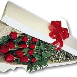 Tulip & Truffles Florist - Vegas boxed Roses