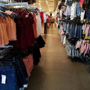 Forever 21 - Accessories Near Me - Phoenix, Arizona Forever 21 - Accessories Near Me - Phoenix, Arizona