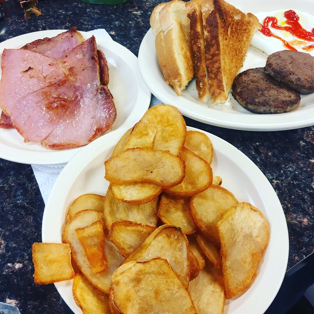 Cliffside Diner - Riverside Platter - American Near Me - Frankfort, Kentucky