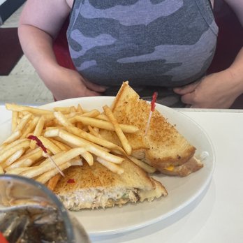 Ruby's Diner - Tuna RubyMelt Combo - Diners Near Me - Laguna Beach, California Ruby's Diner - Tuna RubyMelt Combo - Diners Near Me - Laguna Beach, California