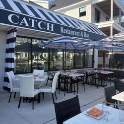 Catch Restaurant & Bar - Outside