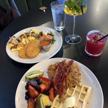 Birdies - Breakfast tacos and chicken and waffles - Sports Bars Near Me - West Sacramento, California Birdies - Breakfast tacos and chicken and waffles - Sports Bars Near Me - West Sacramento, California