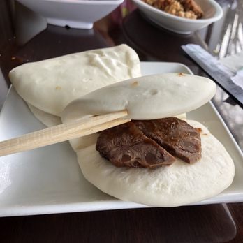 Dolphin Bay - Steam bun w/scallion & beef DolphinBay sauce. Notice something missing?Wheres the scallion?bun was cold and chewy not fresh! - Taiwanese Near Me - Boston, Massachusetts