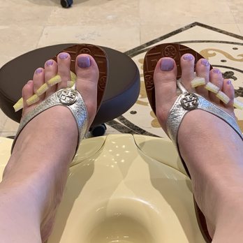 Castle Nail Bar - Pedicure - Nail Salons Near Me - Bellevue, Washington Castle Nail Bar - Pedicure - Nail Salons Near Me - Bellevue, Washington