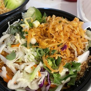 Tuk Tuk Thai Cafe - Pad Thai - Thai Near Me - Austin, Texas