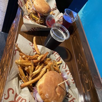 Drizzle - Burgers with fries and beers - Coffee & Tea Near Me - Mount Shasta, California Drizzle - Burgers with fries and beers - Coffee & Tea Near Me - Mount Shasta, California
