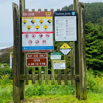 Bob Creek Wayside - Info signs - Beaches Near Me - Florence, Oregon Bob Creek Wayside - Info signs - Beaches Near Me - Florence, Oregon