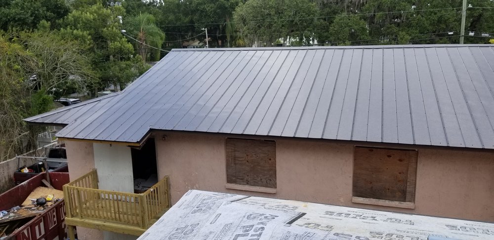 Slide of Straight Edge Builders and Roofers