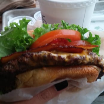 Shake Shack Buckhead - Sttawberry milkshake and shake shack burger - Burgers Near Me - Atlanta, Georgia Shake Shack Buckhead - Sttawberry milkshake and shake shack burger - Burgers Near Me - Atlanta, Georgia