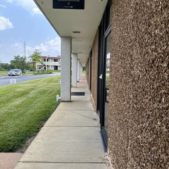 American Red Cross - Walkway from the class. The buildings are a little rundown, but the inside is nice. - Community Service/Non-Profit Near Me - Saint Louis, Missouri American Red Cross - Walkway from the class. The buildings are a little rundown, but the inside is nice. - Community Service/Non-Profit Near Me - Saint Louis, Missouri