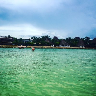 Las Nubes de Holbox by null