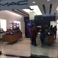 MAC Cosmetics