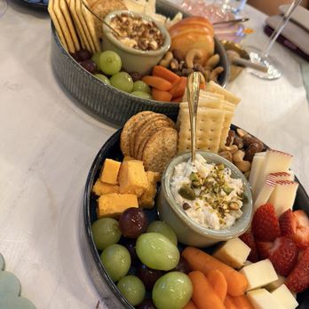 Flora - Charcuterie boards : Summer and Honey - Wine Bars Near Me - Columbus, Georgia Flora - Charcuterie boards : Summer and Honey - Wine Bars Near Me - Columbus, Georgia