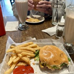 Primo's - Cheeseburger, fries, chocolate shake