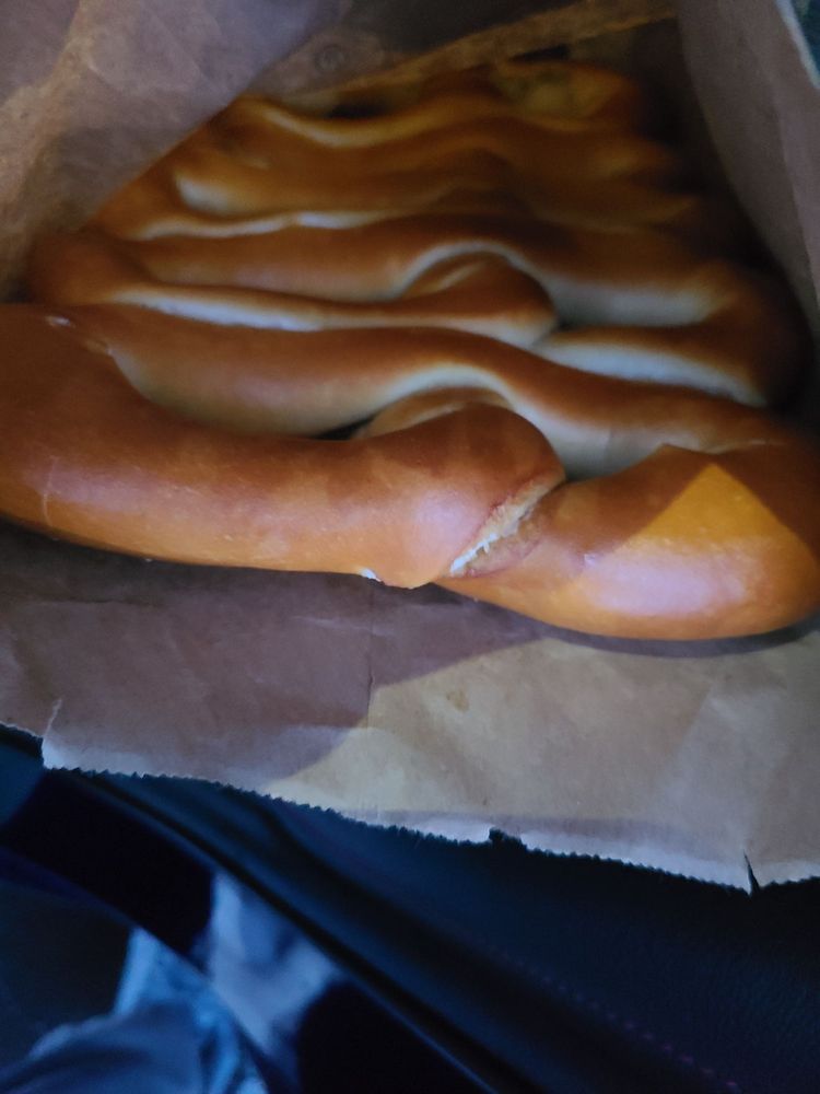 PHILLY PRETZEL FACTORY Updated October 2024 3051 Rte 35, Hazlet