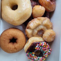 Kim's Donut - Plain cake, old fashioned, glazed, and more!
