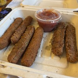 Saati Deli & Catering - Mozzarella sticks