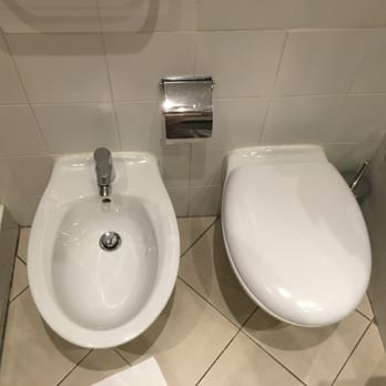 Holiday Inn Express - Yay for the bidet! - Bed & Breakfast Near Me - Rome, RM Holiday Inn Express - Yay for the bidet! - Bed & Breakfast Near Me - Rome, RM