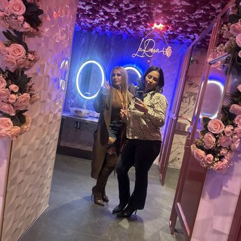 La Rosa - Bathroom selfie ! - Mexican Near Me - La Habra, California La Rosa - Bathroom selfie ! - Mexican Near Me - La Habra, California