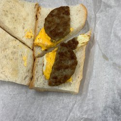 Brown Bag Deli - What a pitiful excuse for an egg sandwich
