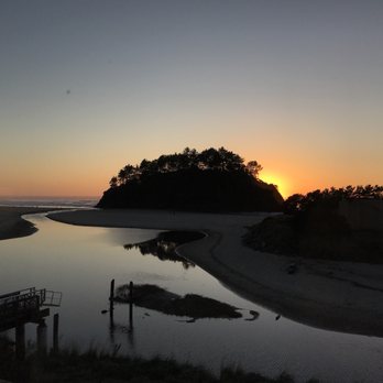 Grey Fox Vacation Rentals - Vacation Rentals Near Me - Neskowin, Oregon Grey Fox Vacation Rentals - Vacation Rentals Near Me - Neskowin, Oregon