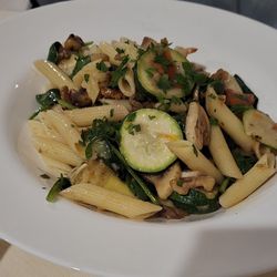 Rafagino Italian Restaurant - Pasta Prima Vera