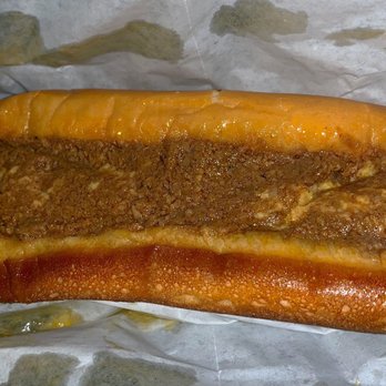 Frostbite Dairy Bar - Chili cheese dog - Burgers Near Me - Clendenin, West Virginia