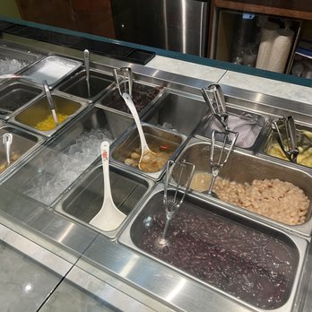 Hien Khanh Dakao - Che ingredients - Desserts Near Me - San Jose, California Hien Khanh Dakao - Che ingredients - Desserts Near Me - San Jose, California