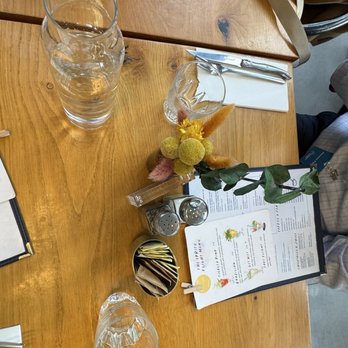 Hole In The Wall - Tablescape - Coffee & Tea Near Me - New York, New York Hole In The Wall - Tablescape - Coffee & Tea Near Me - New York, New York